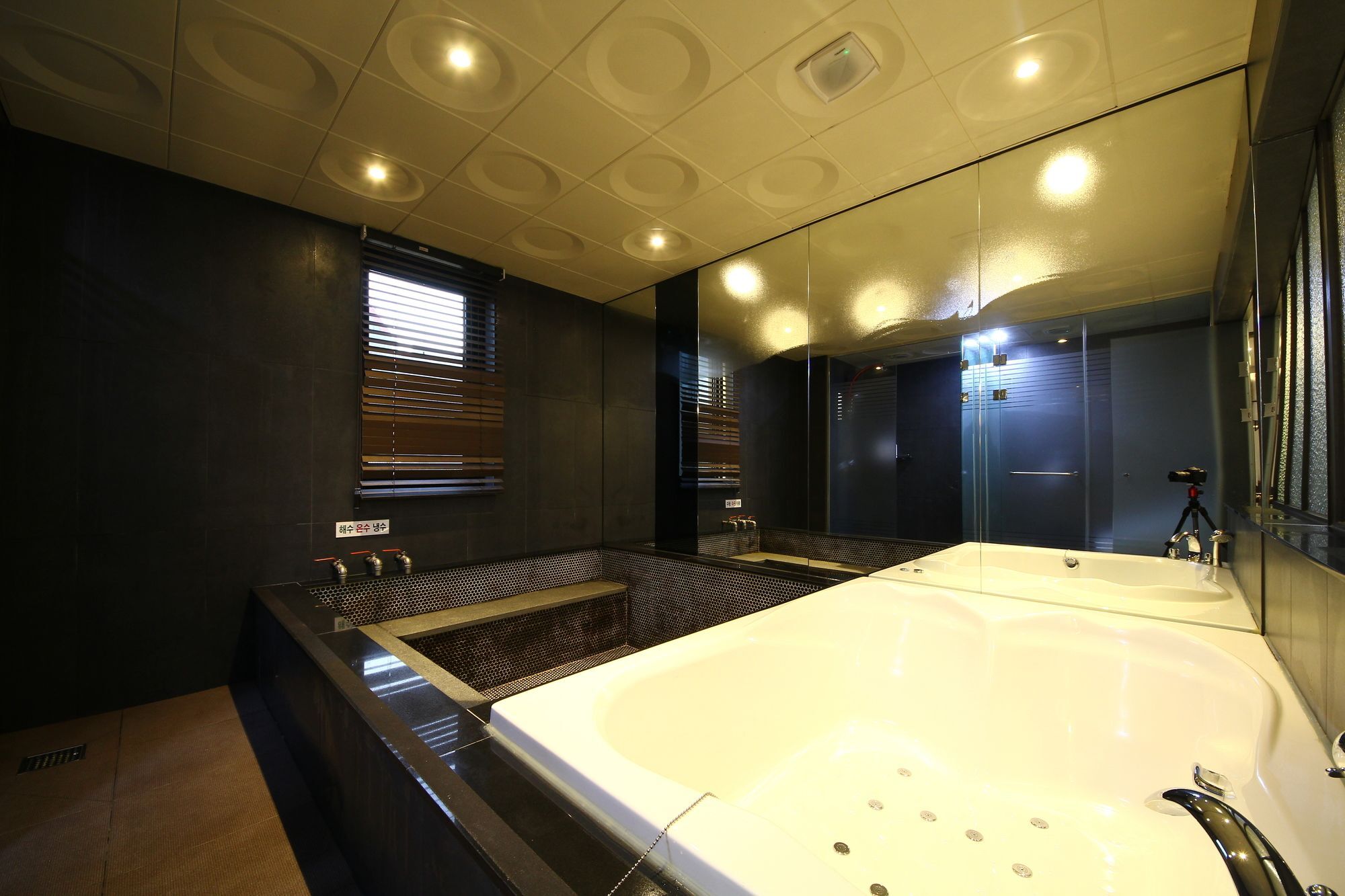 Habibi Hotel 仁川 外观 照片